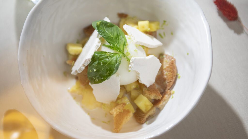 Ananas rôti, espuma Miel de fleurs de Provence IGP